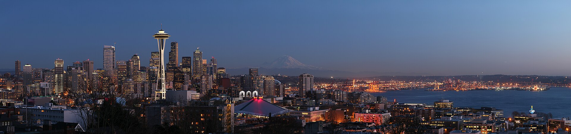 Seattle skyline at dusk
